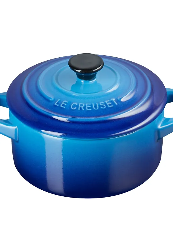 Blå Le Creuset-gryta i moderiktig modell.