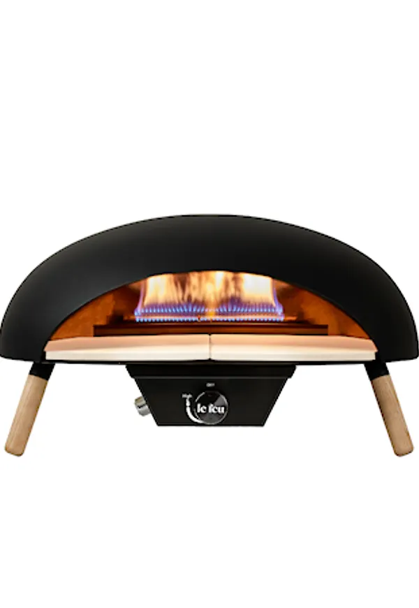 Cool kamin i svart från Le Feu.