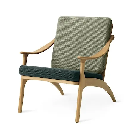 Warm Nordic fåtölj som passar perfekt till sommaren 2025!