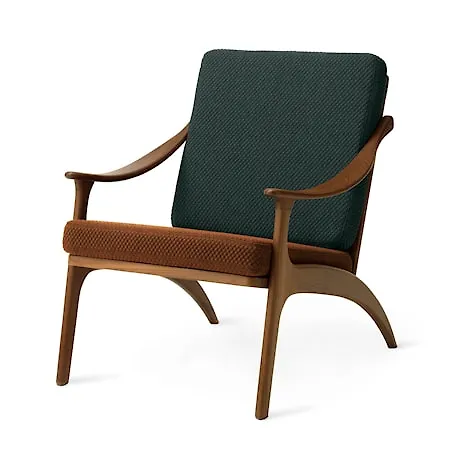 Otroligt snygg teakfåtölj 2025 från Warm Nordic.