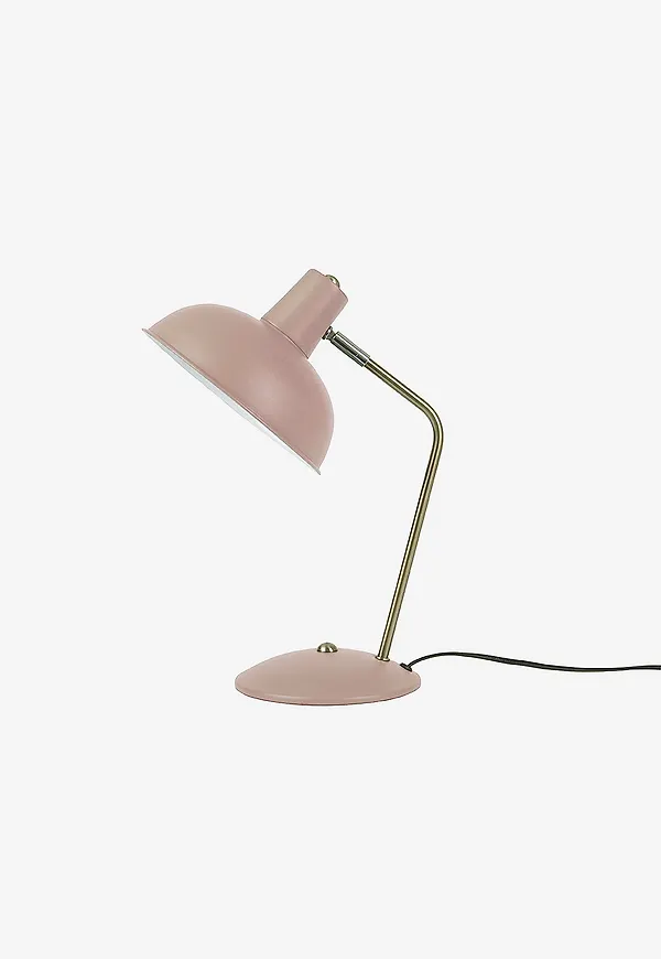 Modern golvlampa i rosa färg gjord i järn.