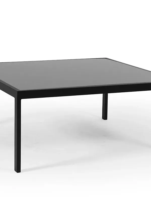 Jättesnygg brafab bord i svart färg gjord i aluminium.