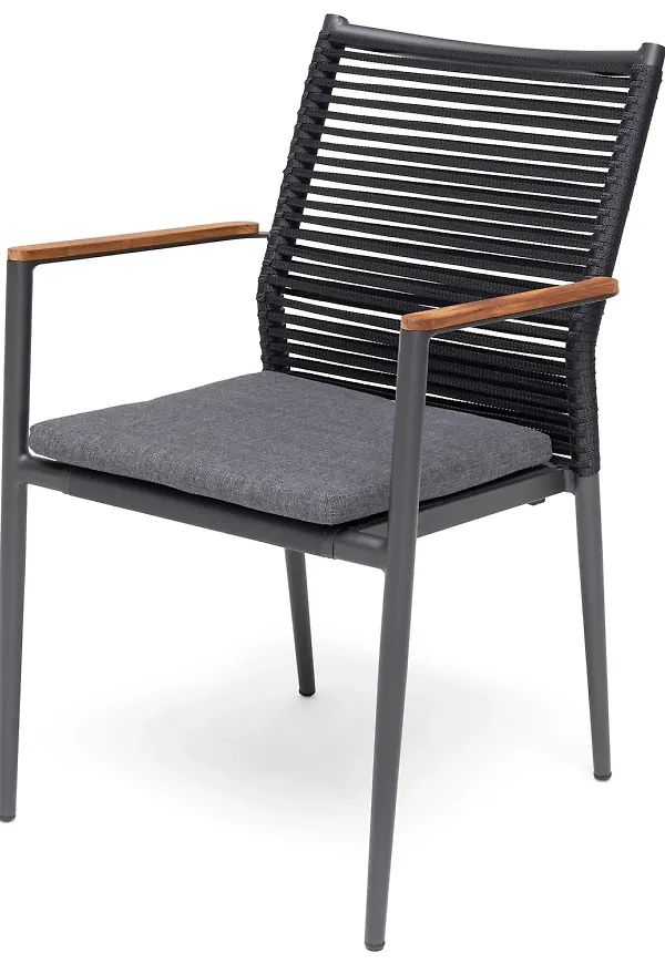 Riktigt snygg svart karmstol 2026 från Hillerstorp.