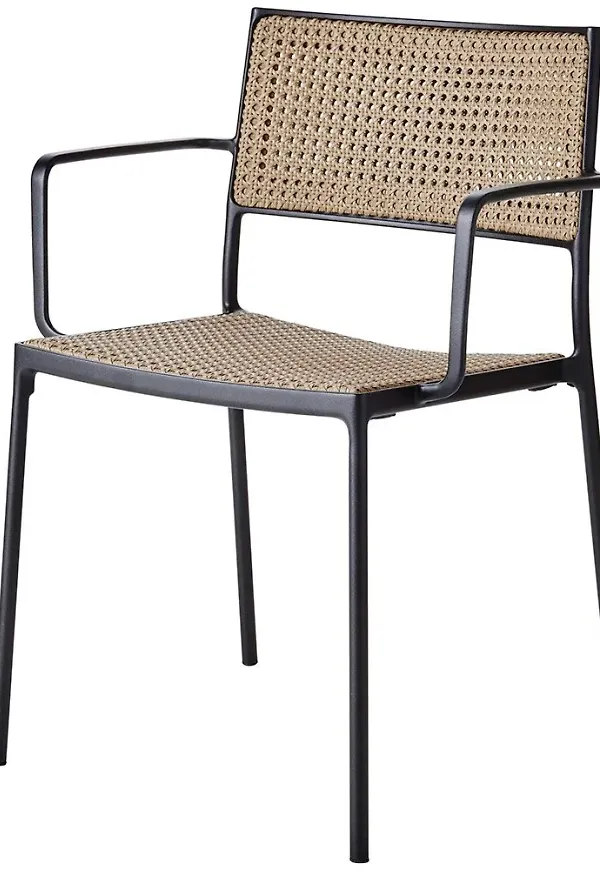 Modern teakstol 2025 från Cane-Line.