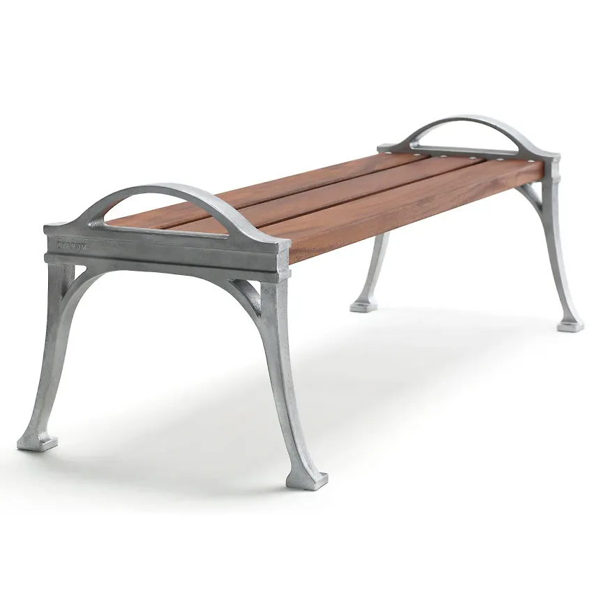 Riktigt snygg bänk 2025 från Byarums Bruk.