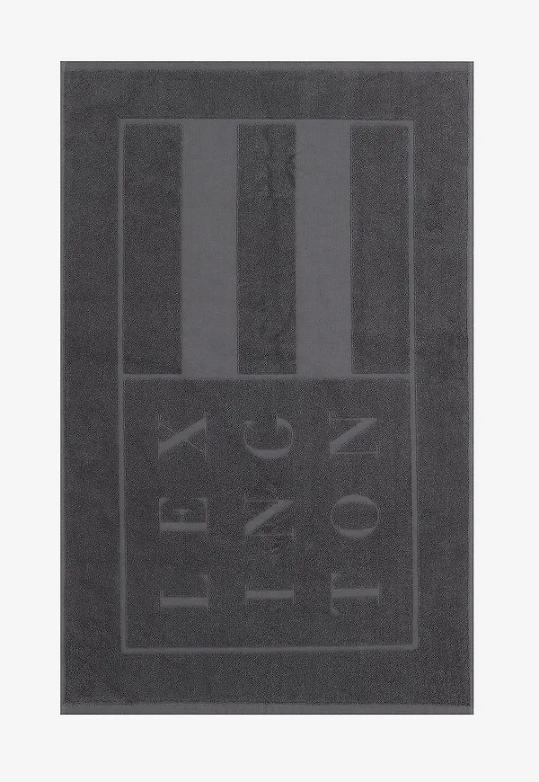 Supersnygg grå matta i bomull från Lexington.