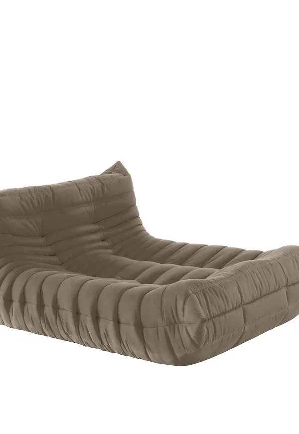Söt vilfåtölj i läder från Ligne Roset.