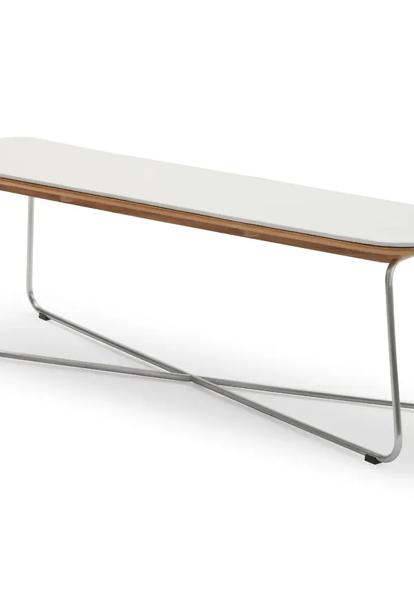 Supersnygg bänk 2025 från Skagerak.