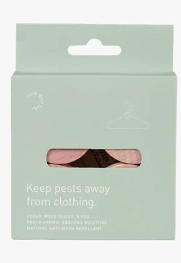 Brun Nice and tidy-garderob i fantastiskt fin modell.