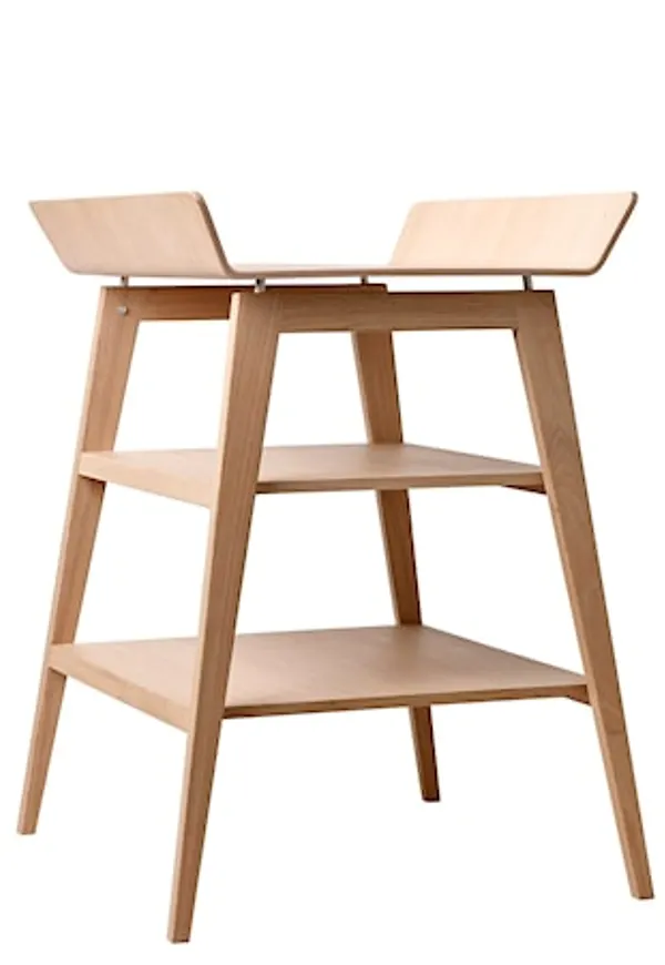 Beige Leander-bord i snygg modell.