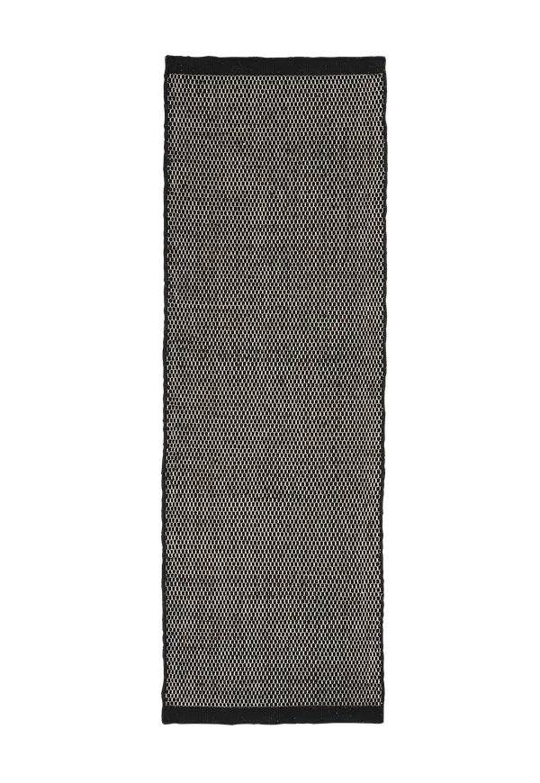 Riktigt trendig bomullsmatta i svart från Linie Design.