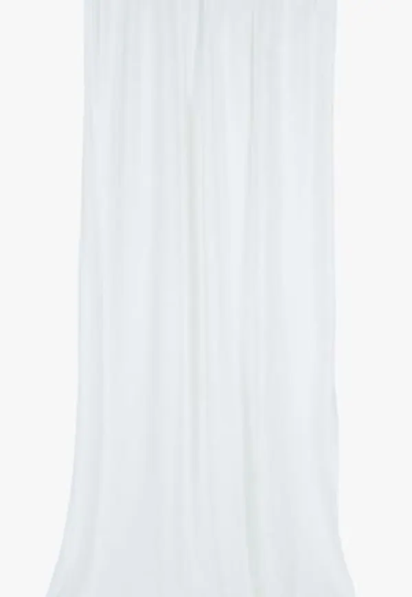 Vacker linnegardin i vitt från Premium Collection.