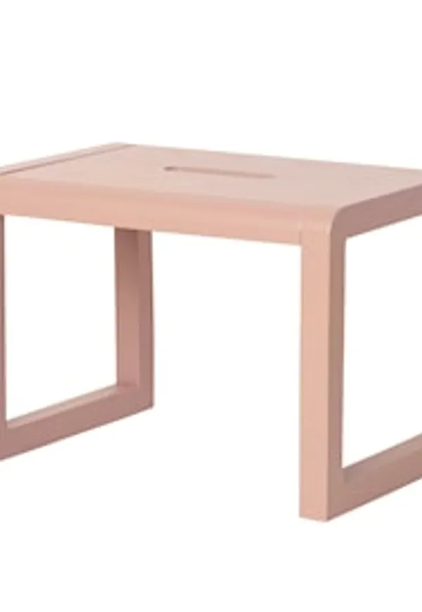 Jättesnygg Möbel som passar bra vid många olika tillfällen.