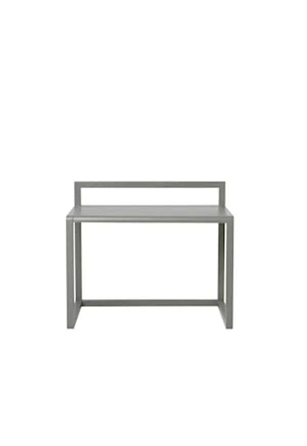 Stilriktig grå bord 2025 från FERM LIVING.