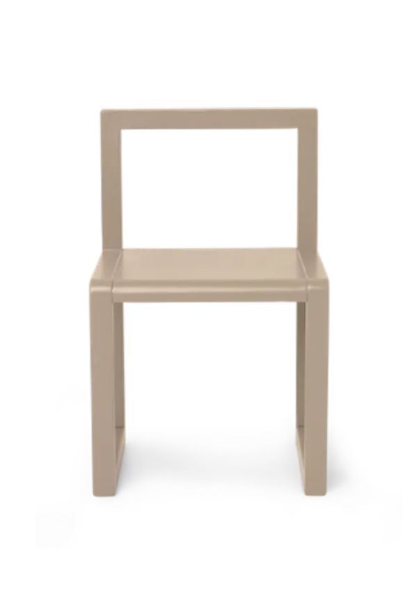 Beige FERM LIVING-möbel i modern modell.