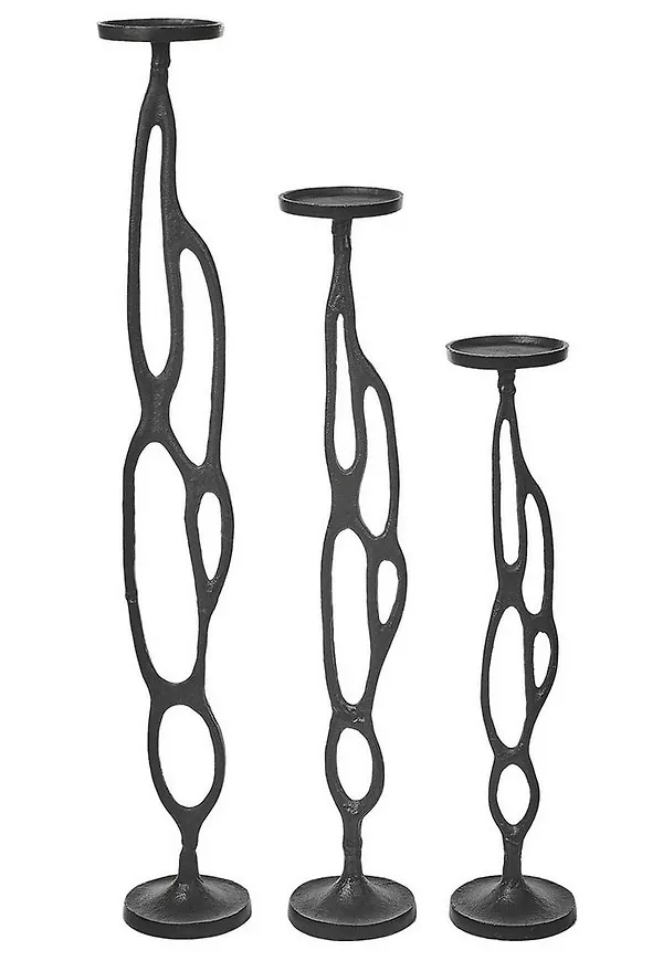 Cool ljusstake i svart färg gjord i aluminium.