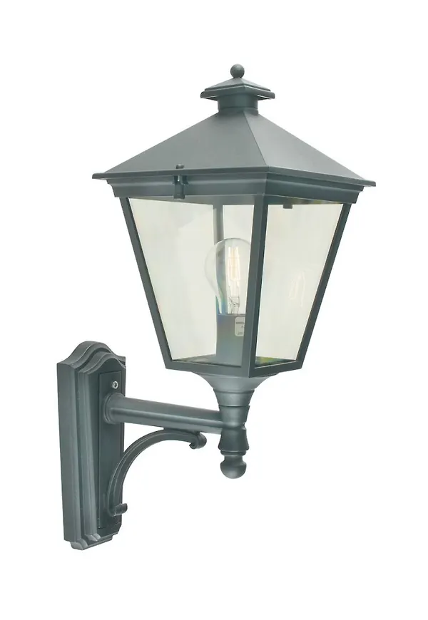 Moderiktig Lampa som passar bra vid många olika tillfällen.