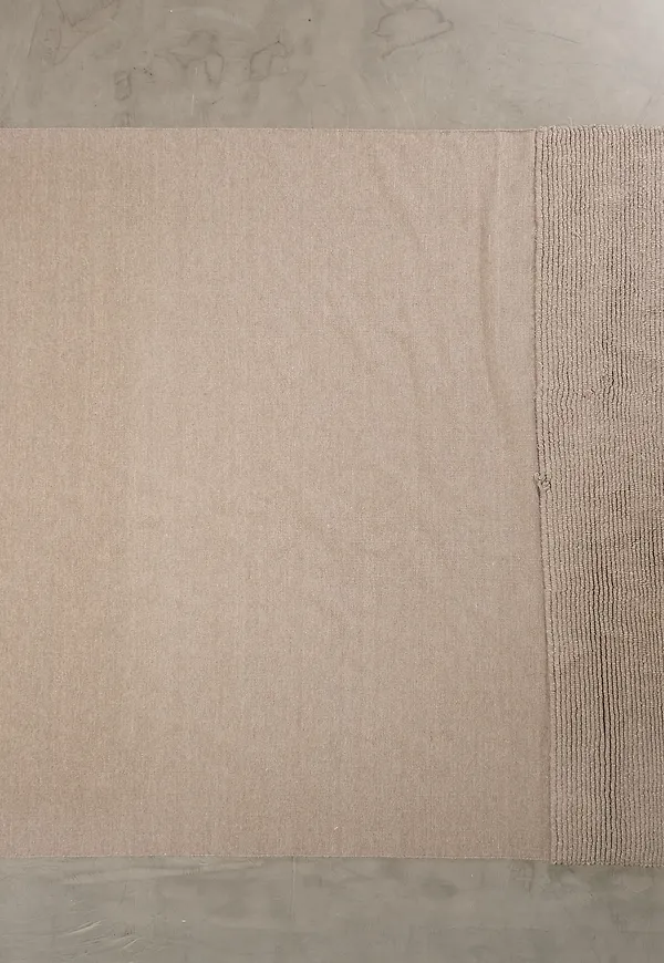 Brun matta som passar perfekt till sommaren 2025!