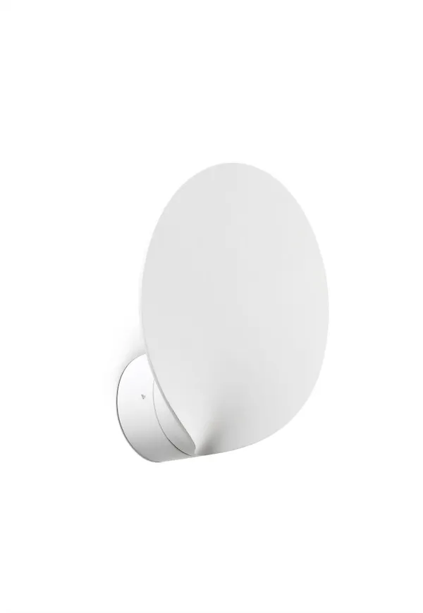 Elegant fasadlampa 2025 från Faro Barcelona.