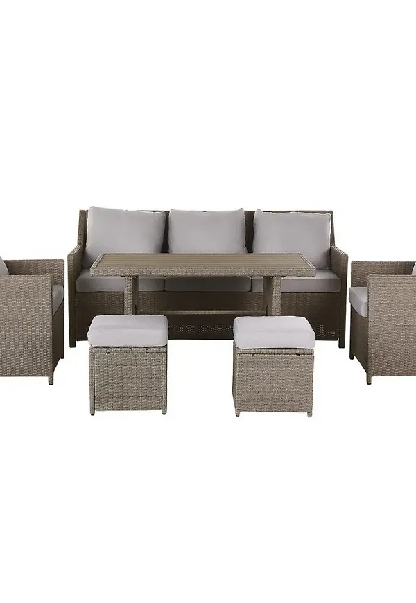 Elegant grupp i beige färg gjord i aluminium.