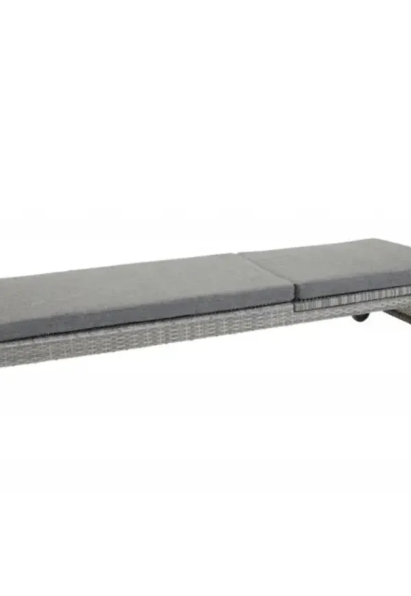 Smickrande aluminiumsolsäng 2025 från SwedishHome.