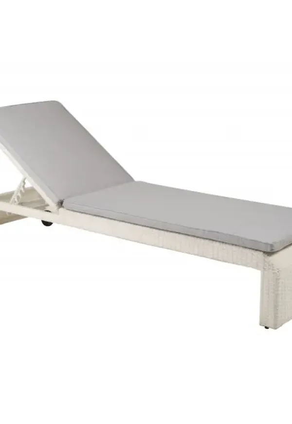 Stilriktig aluminiumsolsäng 2025 från SwedishHome.