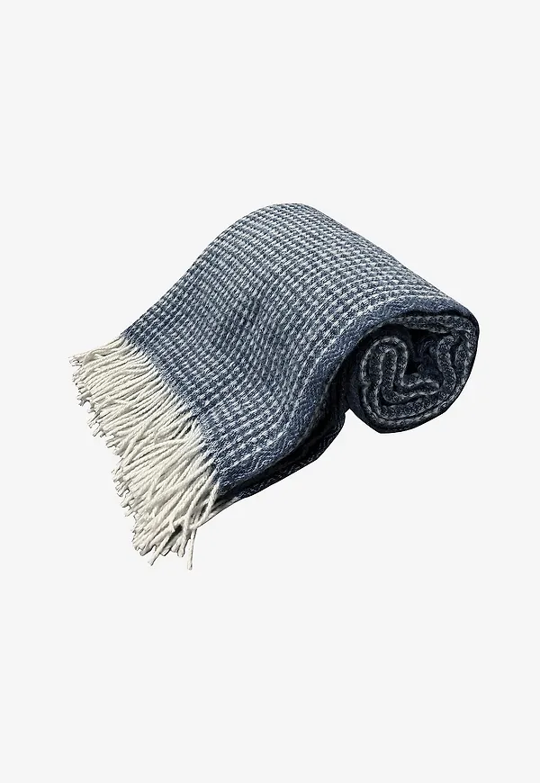 Blå Lovely Linen-ullfilt i mysig modell.