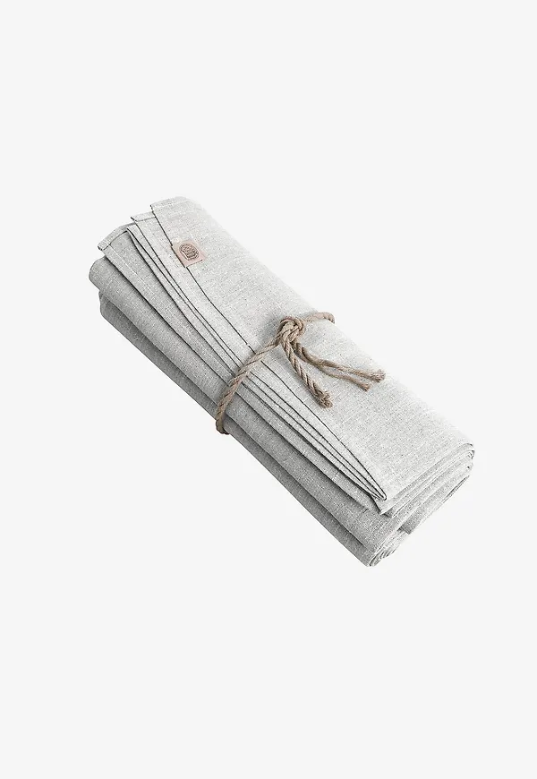 Riktigt trendig duk i grått från Lovely Linen.