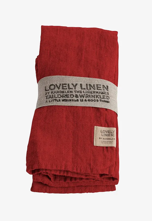 Riktigt fin servett i rött från Lovely Linen.