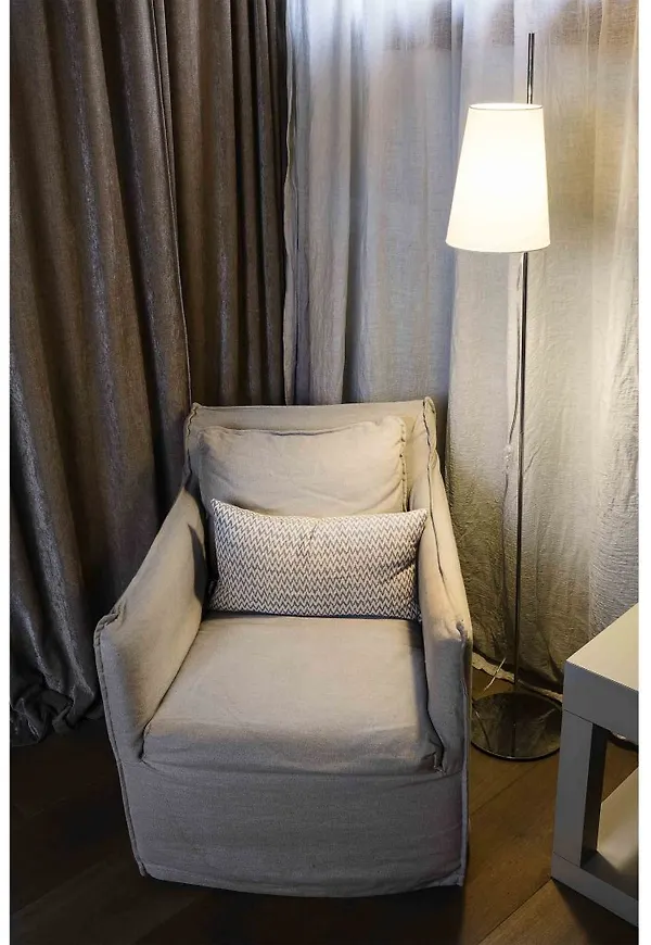 Faro Barcelona läslampa som passar perfekt till sommaren 2025!