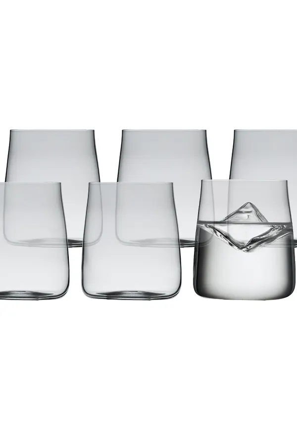 Jättefin vattenglas 2026 från Lyngby Glas.