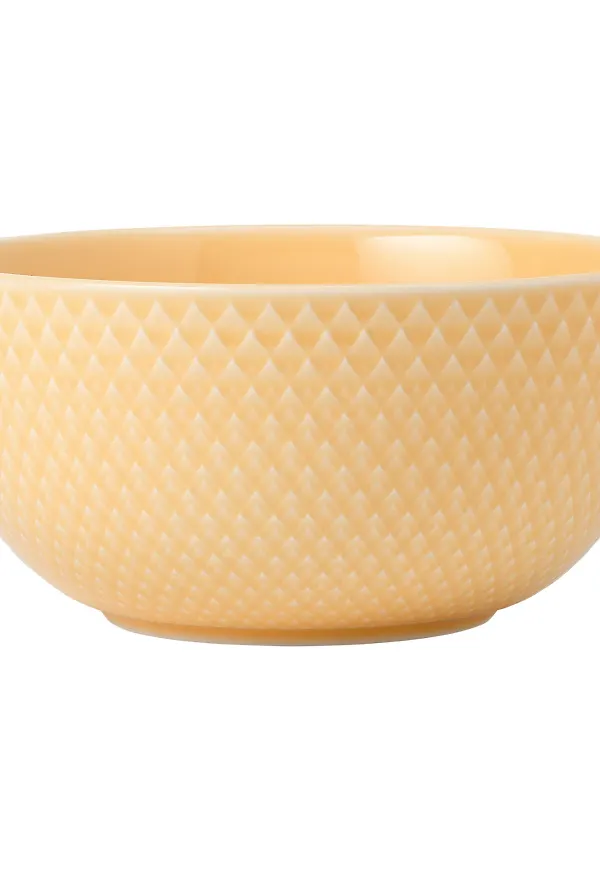 Stilren skål i beiget från Lyngby Porcelæn.