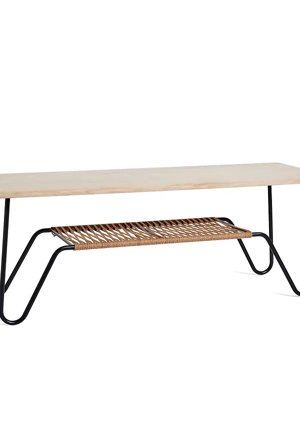 Stilren bord som passar bra vid många olika tillfällen.