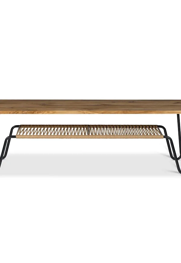 Otroligt fin bord som passar bra vid många olika tillfällen.