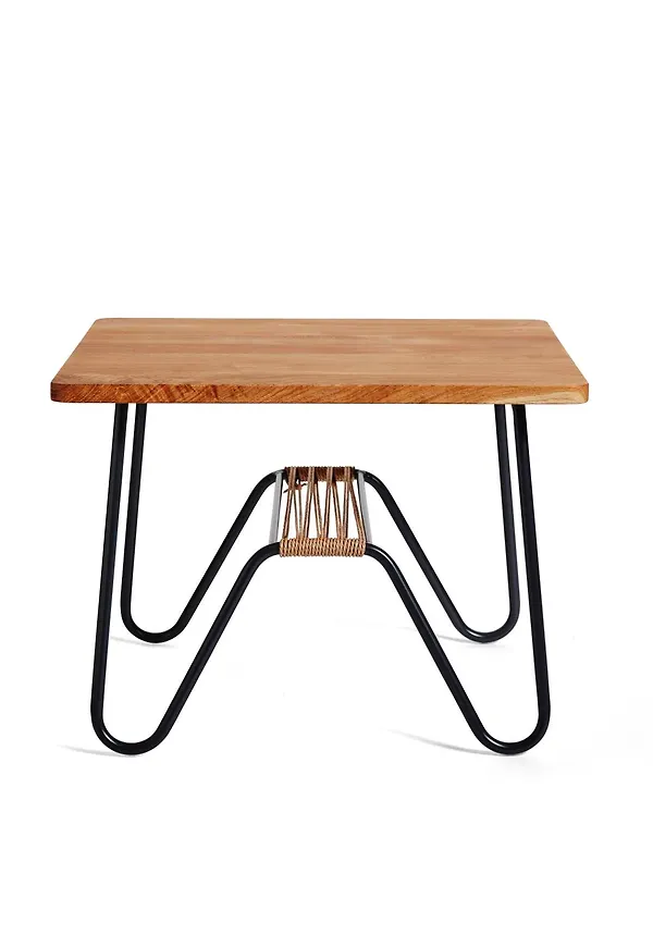 Komfortabel bord som passar bra vid många olika tillfällen.