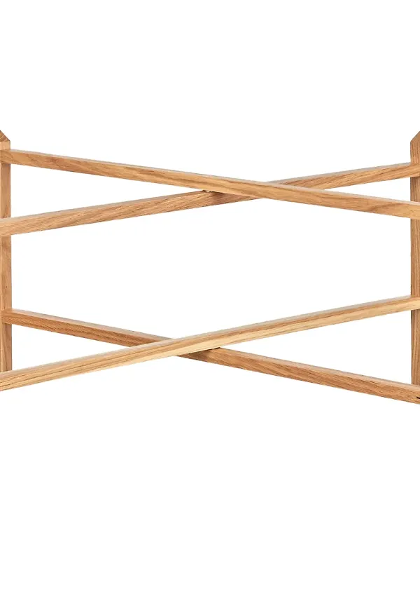 Söt brun bord 2025 från Marimekko.