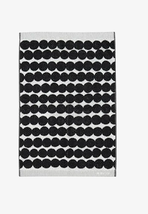 Söt handduk i svart från Marimekko.