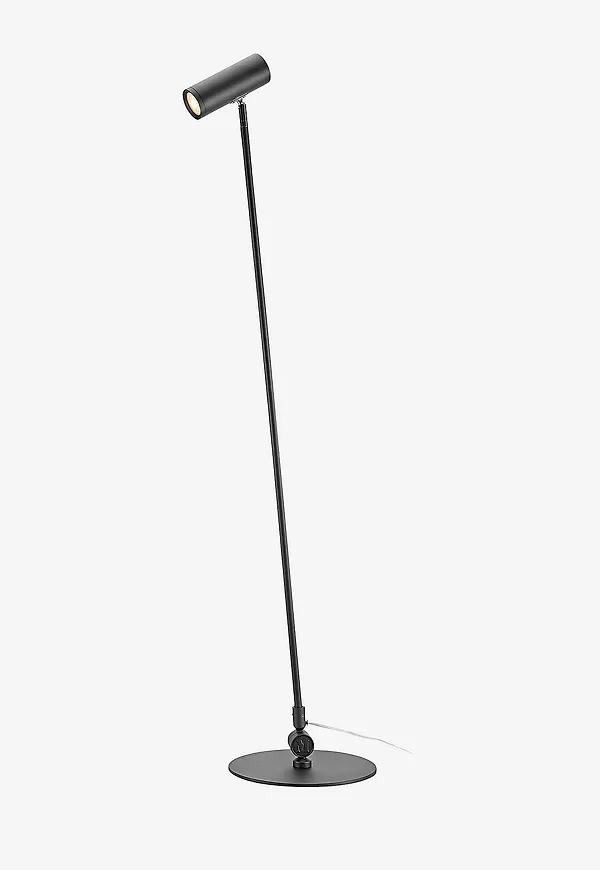 Ikonisk golvlampa i svart från Markslöjd.