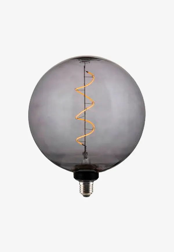 Fantastiskt fin Lampa som passar bra vid många olika tillfällen.