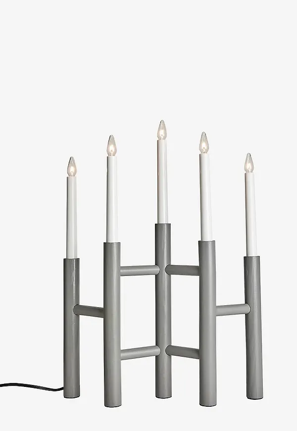 Riktigt trendig lampa i grått från Markslöjd.