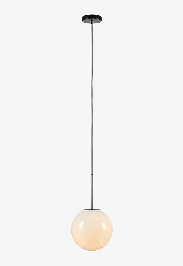 Snygg svart lampa 2026 från Markslöjd.