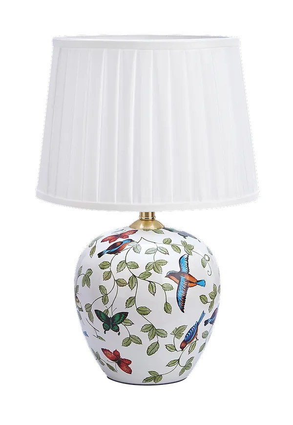 Modern bordlampa 2025 från Markslöjd.