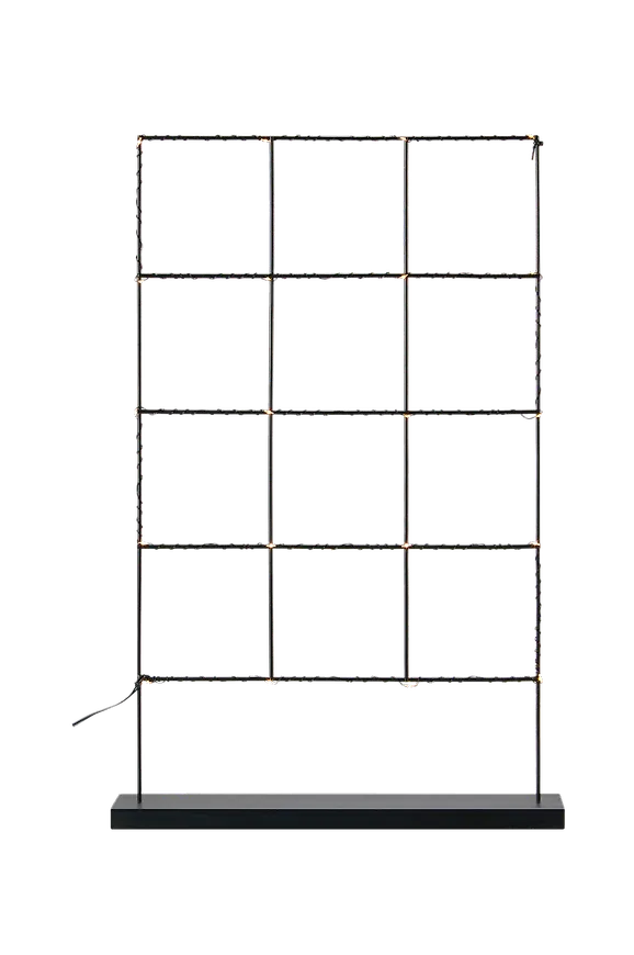 Cool svart lampa 2025 från Markslöjd.