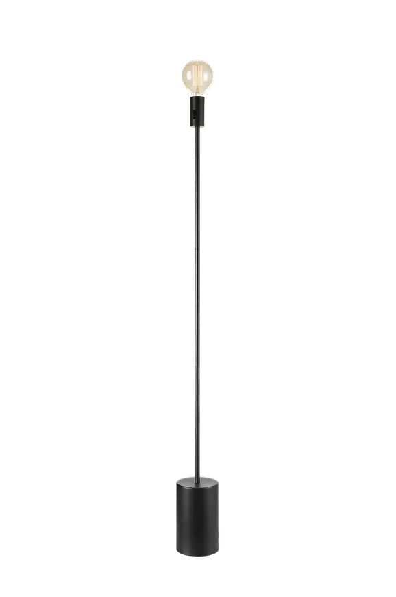 Jättefin svart lampa 2025 från Markslöjd.