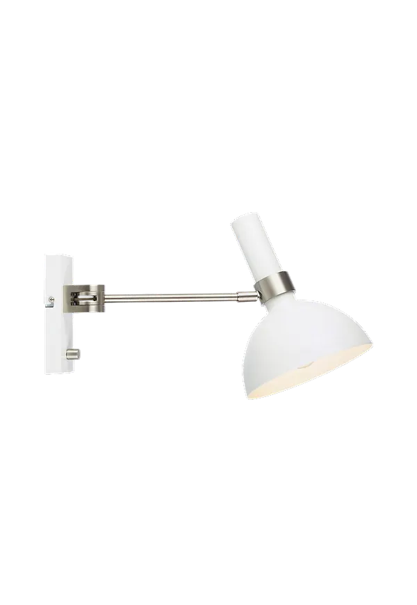 Trendig Lampa som passar bra vid många olika tillfällen.