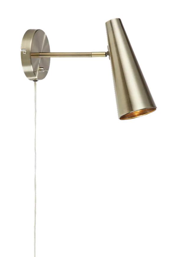 Exklusiv vägglampa 2025 från Markslöjd.