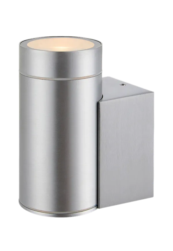 Otroligt fin aluminiumlampa 2024 från Markslöjd.