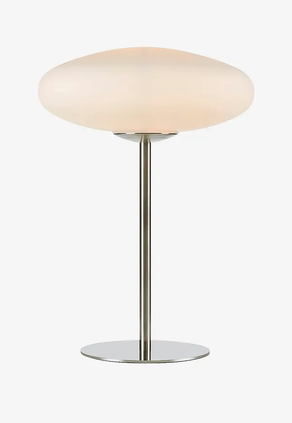 Skön bordslampa i silver från Markslöjd.