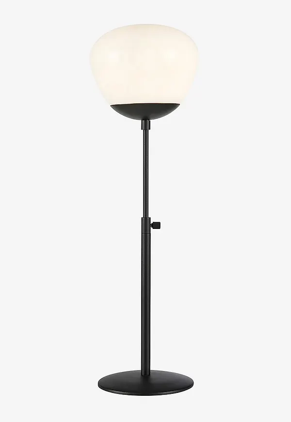 Komfortabel Lampa som passar bra vid många olika tillfällen.