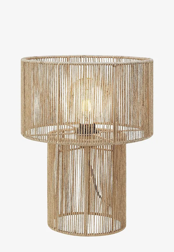 Otroligt fin bordslampa i beiget från Markslöjd.
